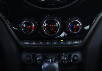Подержанный автомобиль MINI Countryman 2019 года (14 фото)