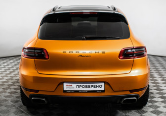 Подержанный автомобиль Porsche Macan 2018 года (6 фото)