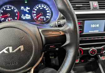 Подержанный автомобиль Kia Rio Hatchback 2021 года (24 фото)