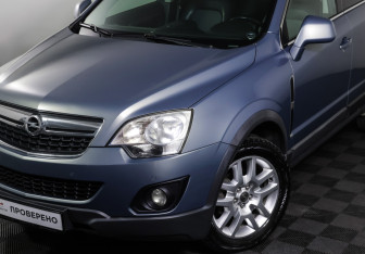 Подержанный автомобиль Opel Antara 2012 года (22 фото)