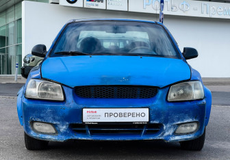 Подержанный автомобиль Hyundai Accent Sedan 2002 года (2 фото)