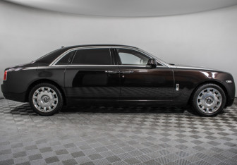 Подержанный автомобиль Rolls-Royce Ghost 2013 года (4 фото)