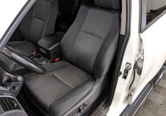 Подержанный автомобиль Toyota Land Cruiser Prado 2021 года (20 фото)