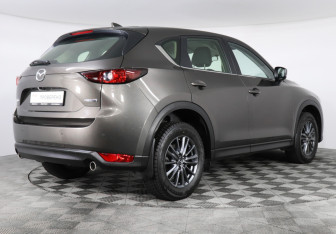 Подержанный автомобиль Mazda CX-5 2021 года (5 фото)