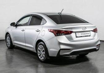 Подержанный автомобиль Hyundai Solaris Sedan 2020 года (7 фото)