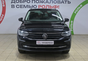 Подержанный автомобиль Volkswagen Tiguan 2022 года (2 фото)