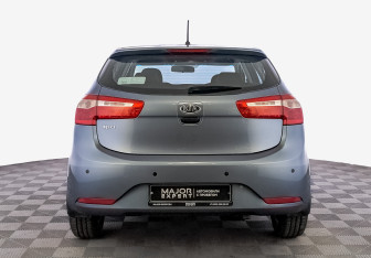 Подержанный автомобиль Kia Rio Hatchback 2012 года (6 фото)