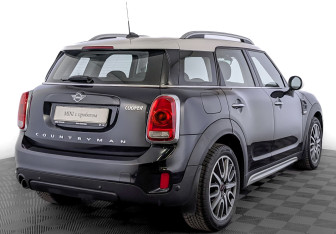 Подержанный автомобиль MINI Countryman 2019 года (5 фото)