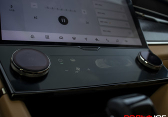 Подержанный автомобиль Lynk&Co 09 2022 года (24 фото)