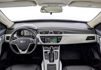 Подержанный автомобиль Geely Atlas 2019 года (14 фото)