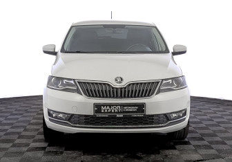 Подержанный автомобиль Skoda Rapid Liftback 2018 года (2 фото)