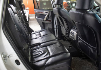 Подержанный автомобиль Lexus GX 2013 года (12 фото)