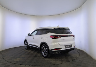 Подержанный автомобиль Chery Tiggo 7 Pro 2022 года (7 фото)