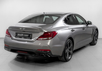 Подержанный автомобиль Genesis G70 2021 года (5 фото)