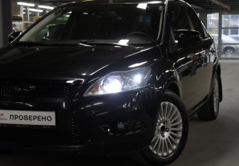 Подержанный автомобиль Ford Focus Sedan 2008 года (19 фото)