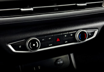 Подержанный автомобиль BAIC U5 Plus 2024 года (25 фото)