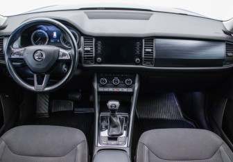 Подержанный автомобиль Skoda Kodiaq 2017 года (13 фото)