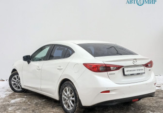 Подержанный автомобиль Mazda 3 Sedan 2013 года (7 фото)