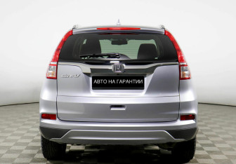 Подержанный автомобиль Honda CR-V 2018 года (4 фото)