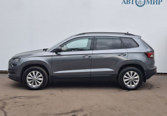 Подержанный автомобиль Skoda Karoq 2021 года (8 фото)
