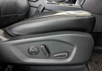 Подержанный автомобиль Ford Explorer 2018 года (25 фото)