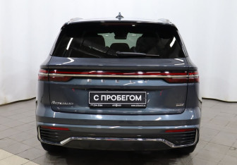 Подержанный автомобиль Geely Monjaro 2023 года (5 фото)