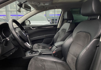 Подержанный автомобиль Skoda Superb Wagon 2014 года (21 фото)