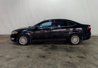 Подержанный автомобиль Ford Mondeo Sedan 2008 года (7 фото)