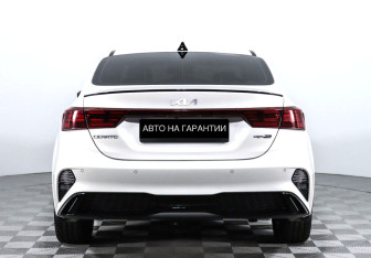 Подержанный автомобиль Kia Cerato Sedan 2021 года (4 фото)