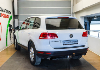Подержанный автомобиль Volkswagen Touareg 2016 года (6 фото)