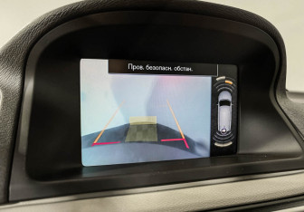 Подержанный автомобиль Volvo XC70 2013 года (16 фото)