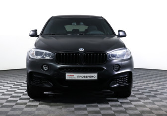 Подержанный автомобиль BMW X6 2019 года (2 фото)