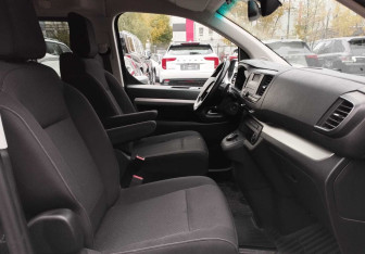 Подержанный автомобиль Citroen SpaceTourer 2022 года (10 фото)