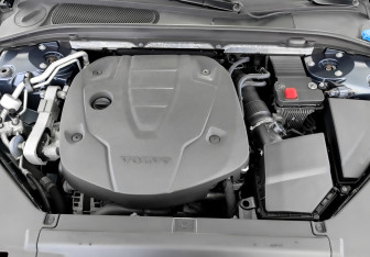 Подержанный автомобиль Volvo S90 2021 года (9 фото)