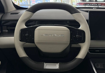 Подержанный автомобиль Jetour Dashing 2023 года (12 фото)