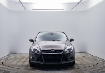 Подержанный автомобиль Ford Focus Sedan 2012 года (2 фото)