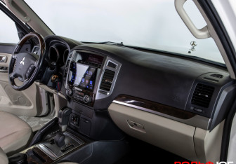 Подержанный автомобиль Mitsubishi Pajero 2019 года (7 фото)