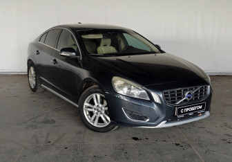 Подержанный автомобиль Volvo S60 2010 года (2 фото)