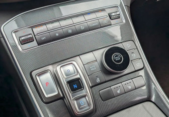 Подержанный автомобиль Hyundai Santa Fe 2021 года (13 фото)