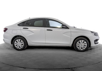 Подержанный автомобиль LADA (ВАЗ) Vesta Sedan 2023 года (4 фото)