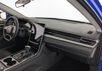 Новый Москвич 6 2024 (9 фото)