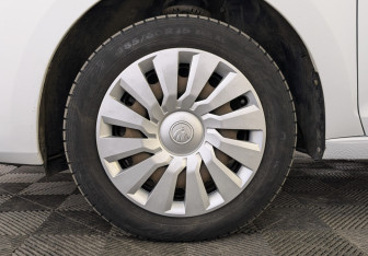 Подержанный автомобиль Skoda Rapid Liftback 2021 года (12 фото)