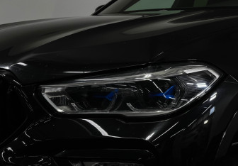 Подержанный автомобиль BMW X6 2020 года (8 фото)