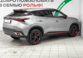 Подержанный автомобиль Omoda C5 2023 года (4 фото)