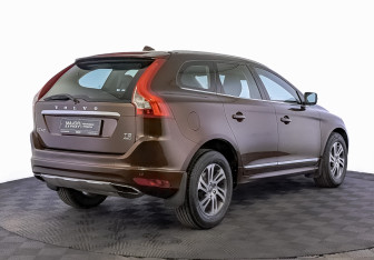 Подержанный автомобиль Volvo XC60 2015 года (5 фото)