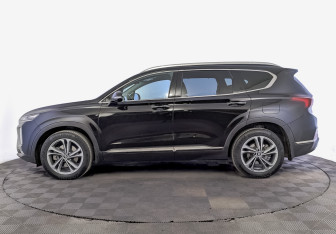 Подержанный автомобиль Hyundai Santa Fe 2019 года (8 фото)