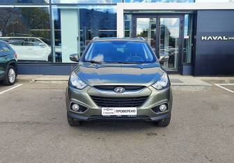 Подержанный автомобиль Hyundai ix35 2010 года (2 фото)