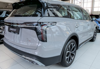 Новый Hongqi HS7 2025 (2 фото)