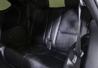 Подержанный автомобиль Mazda CX-9 2017 года (15 фото)