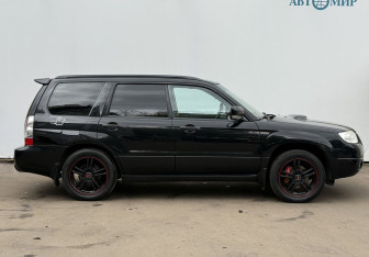 Подержанный автомобиль Subaru Forester Suv 2006 года (4 фото)